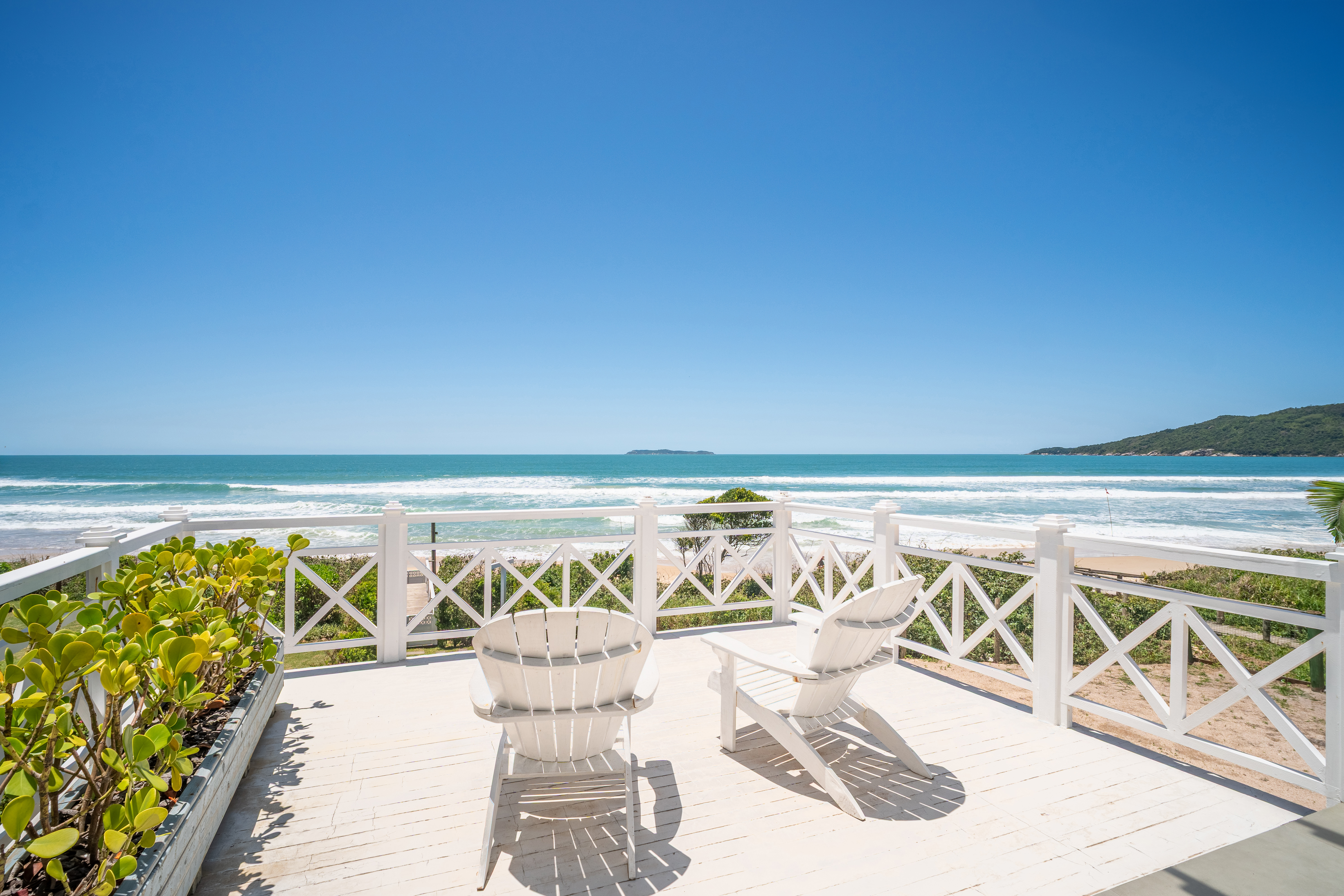 Vista aérea da praia de Bombinhas SC - Fotografia Imobiliária